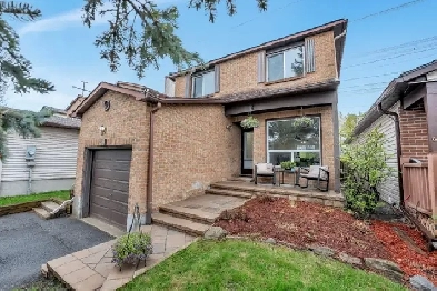 RARE 3/BED 2/BATH TOWNHOME FOR SALE IN KANATA! Image# 8