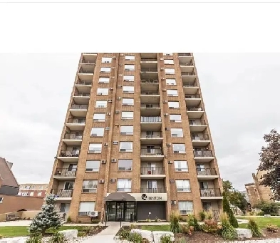 1 Bed Room Condo Downtown Kitchener Image# 7