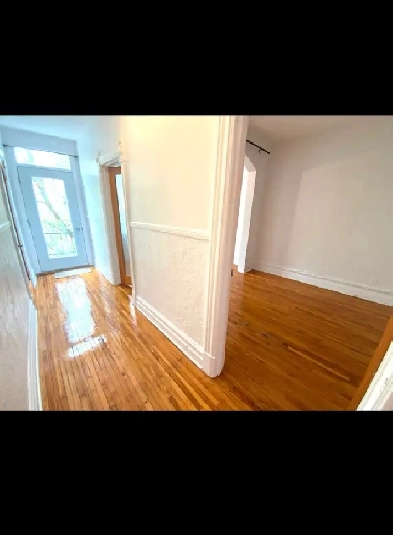 Apparemment à louer Image# 1