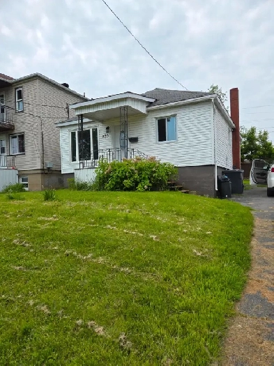235 DANIS AVE., CORNWALL - 2 BDRM BUNGALOW Image# 10