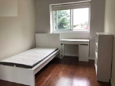 Furnished room on the 2nd floor near Finch/404 Image# 1