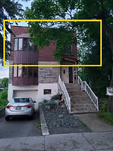 6 1/2 Upper Duplex , behind Plaza Cotes Des Neige Image# 1