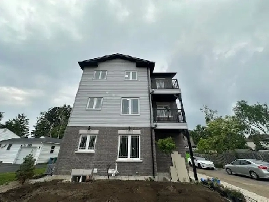 Barrie, brand new upper level 2 bedroom, 2 bathroom Image# 1