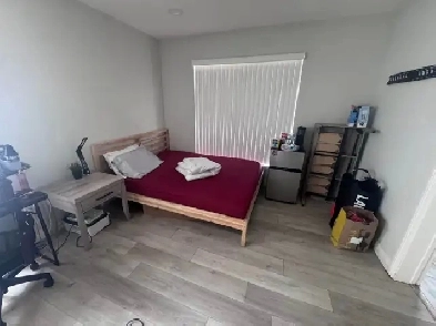 Furnished Private Room w/ Private Bathroom Image# 1