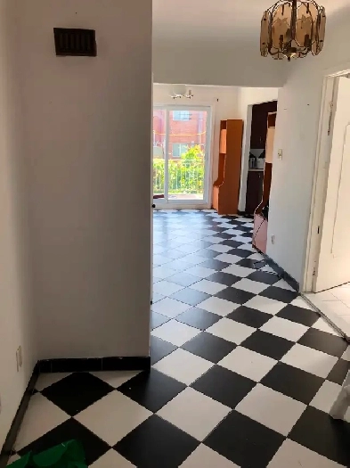 Appartement 6 1/2 à louer Montréal cartierville Image# 1