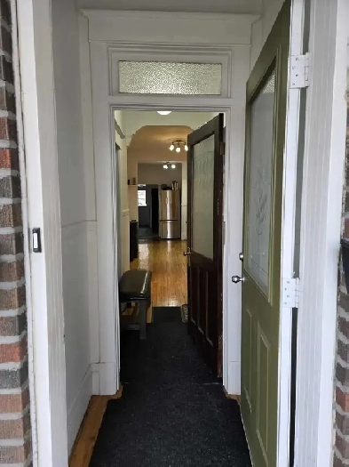 F1 APPARTEMENT RENT/A LOUER Image# 1