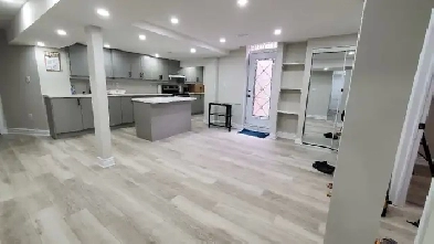 Private room for rent from July 1 near Gateway Terminal Image# 4