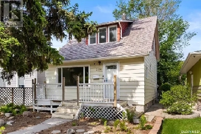 2bdrm Character Home Mixed w/ Brilliant Modern Updates! Image# 10