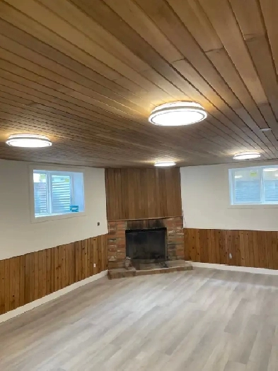 ✨ Beautifully Renovated 2-Bedroom Basement Suite Image# 5