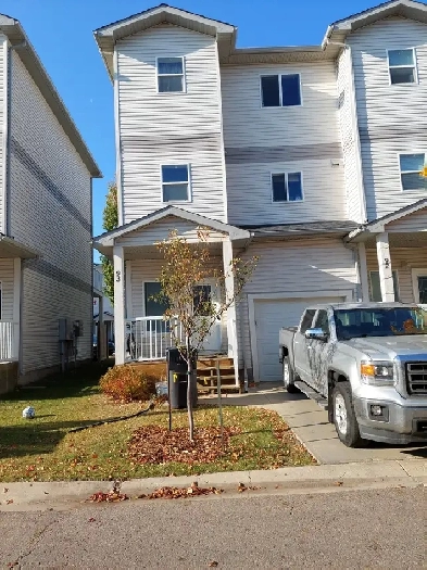 3bed 2.5 bath townhouse in Timberlea for rent begin July 1st Image# 1