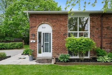 ➡MOVE IN AND ENJOY 1 2 BEDROOM RAISED BUNGALOW IN OSHAWA! Image# 3