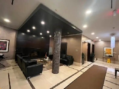 Markham Hwy7 & Warden Luxury Condo: 1 Bedroom   Den Image# 2