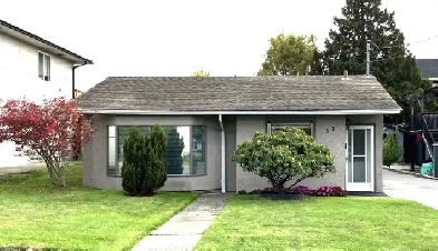 3 Bed 1 Bath Full House with Garage Near Uptown (Victoria) Image# 9