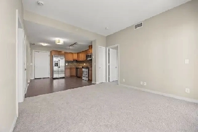 Spacious 2 Bedroom Condo Image# 9