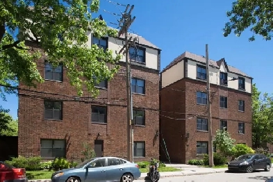 1 bed 1 bath near UdeM corner of Deacon and Van Horne - ID 4003 Image# 1