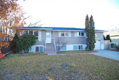 Haultain , 3 bdrm - 1.5 bath - Main Floor Suite - Available Now Image# 1