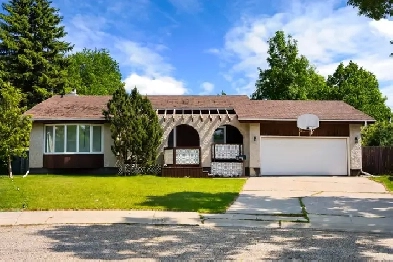 OPEN HOUSE -  34 Balgonie By - Spacious Bungalow In Uplands Image# 8