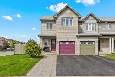 Beautiful end unit townhouse Image# 7