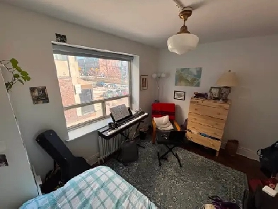 July-August sublease - $1000 Image# 1