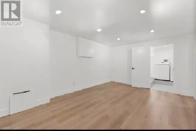 Masterbedroom for Rent Image# 2
