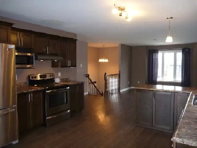 3 Bedroom House Kenmount Terrace - Washer, Dryer, Dishwasher Image# 10