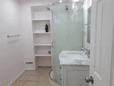 Pvt.Beautiful AC, Studio Basement for Rent in Markham-Males only Image# 1