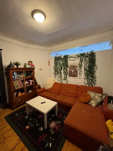 41/2 DANS ROSEMONT, 2 CHAMBRES Image# 6