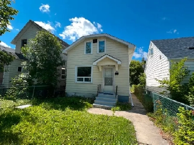 FOR SALE: 170 Johnson Ave – Affordable real estate opportunity! Image# 11