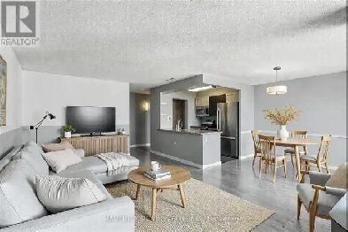 Downtown Living at 323 Colborne! Image# 8