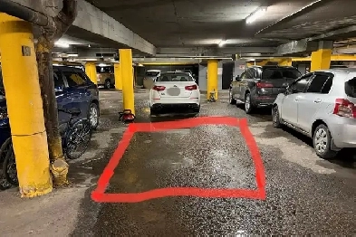 Indoor Parking space for rent / Stationnement intérieur à louer Image# 1