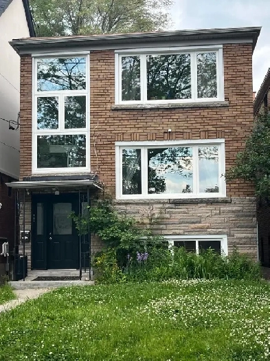 1 bedroom just steps from Eglinton West Subway station Image# 6