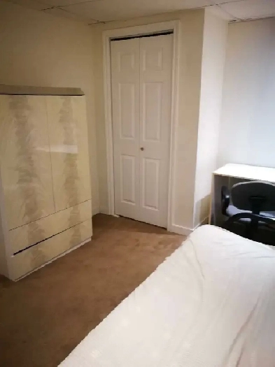 Room near University Manitoba, female only Image# 1