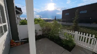 Beautiful Townhome for Rent In NW Calgary Image# 4