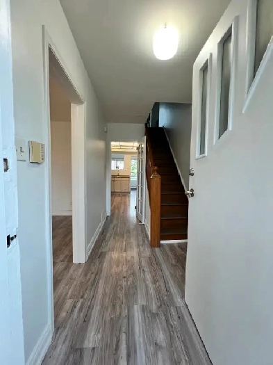 3-Bedroom Detached House for Rent–Toronto $3,300   60% utilities Image# 8