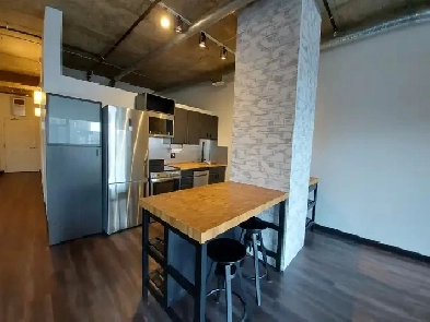 Trendy Jasper Ave 1 BDRM Loft Condo with Patio Image# 7