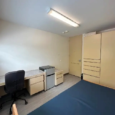 JUNE ONLY SPECIAL! $649 ALL INCLUSIVE, Move in ASAP! Image# 1