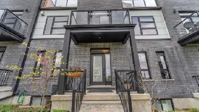 4 1 Town house for sale Image# 3