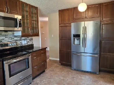 Upstairs Suite Utilities Included Image# 8