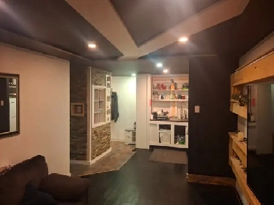 $1600/mo all inc. 1 bedroom 1 bath 1 parking Image# 4
