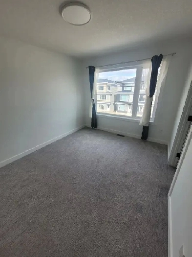 Private Room for Rent with Bathroom Image# 6
