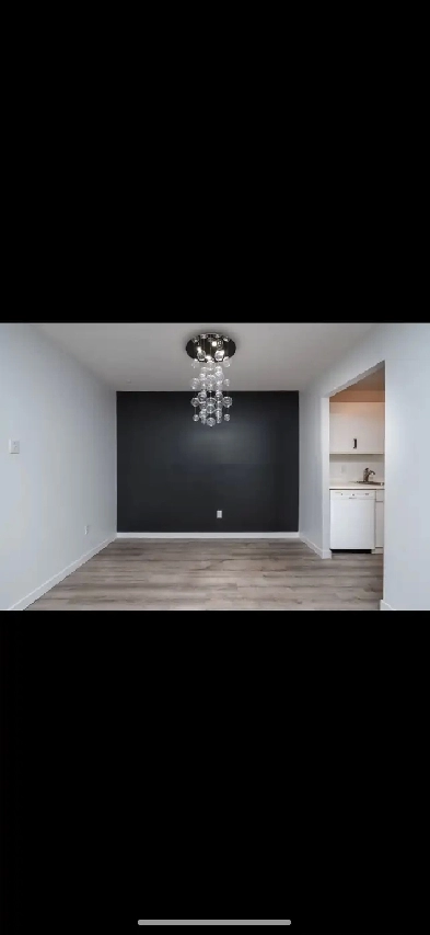 come check out this 3 bedroom 2 bath condo in St James! Image# 5