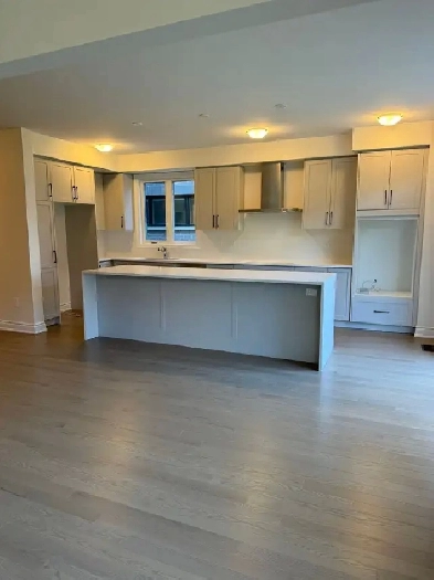 One bedroom in brand new home at Steeles Ave & Heritage Rd Image# 1