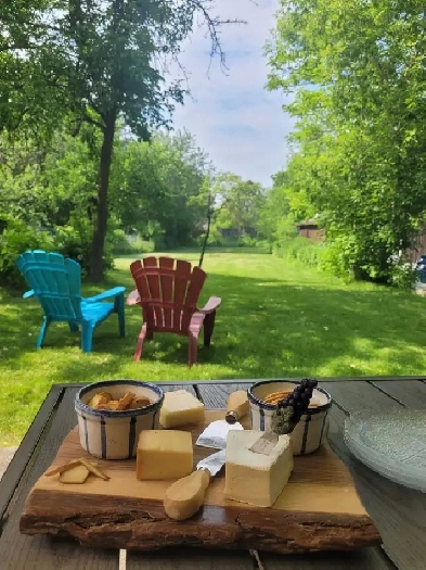2 Bed/1 Bath - pet friendly - short term - Midtown KW Image# 5
