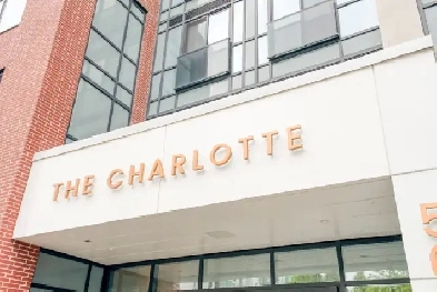Luxury 2 Bedroom Condo Downtown! Image# 9