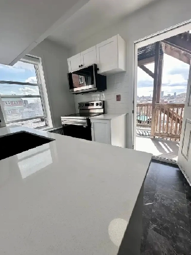 2 Beds 1 Bath Apartment in Ottawa, ON Image# 2