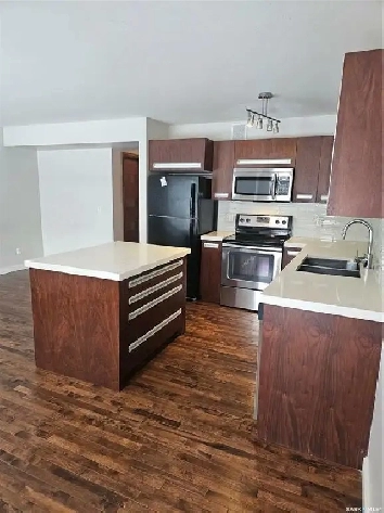 Townhouse 3Bedroom,2Bathroom with attached Garage in Willowgrove Image# 2