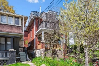 124 Surrey St E Image# 6
