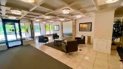 Spacious Lower Penthouse 2 2 den all included available NOW! Image# 10