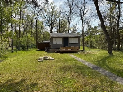 Winnipeg Beach Bung 2 Br 1 Bath 75' Lot ONLY $159,900! Image# 5