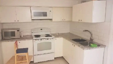 Single BEDROOM basement unit Image# 1